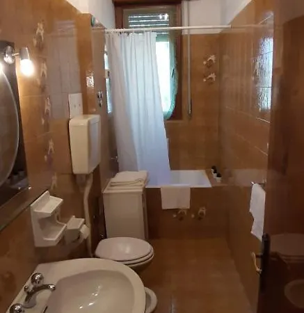 Airport 2 Apartment
